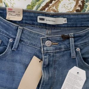 Levi's Mid Rise Figure Enhancer Skinny Size 12